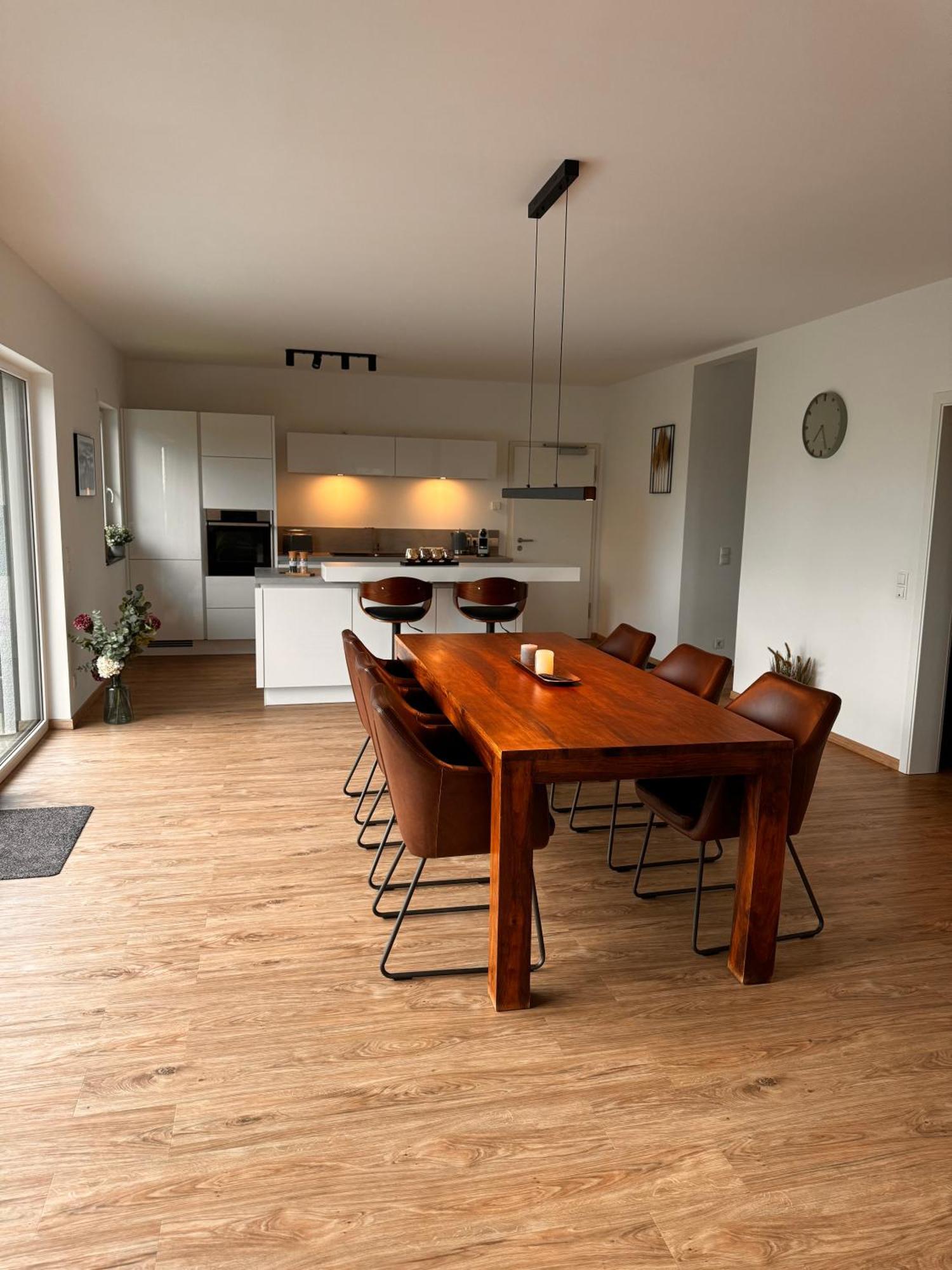 Traumhafter Ausblick, Modern Mit Komfort Und Stil Hardert Bagian luar foto