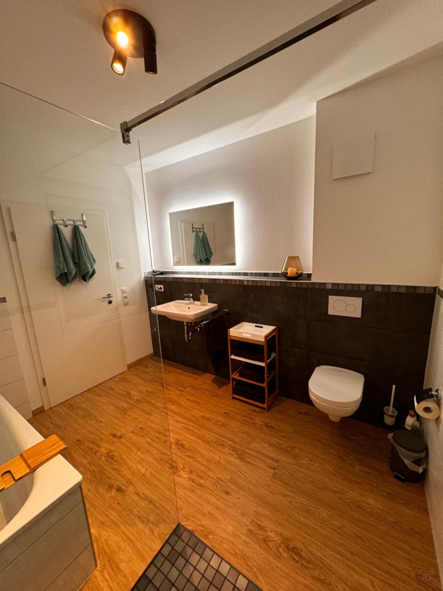Traumhafter Ausblick, Modern Mit Komfort Und Stil Hardert Bagian luar foto